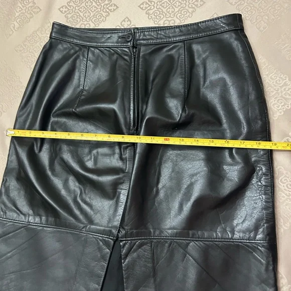 HOLT RENFREW LEATHER - Picture 6 of 8